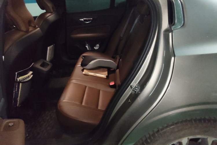 Used Volvo S60 2021 T4 Zhiyi Luxury Edition