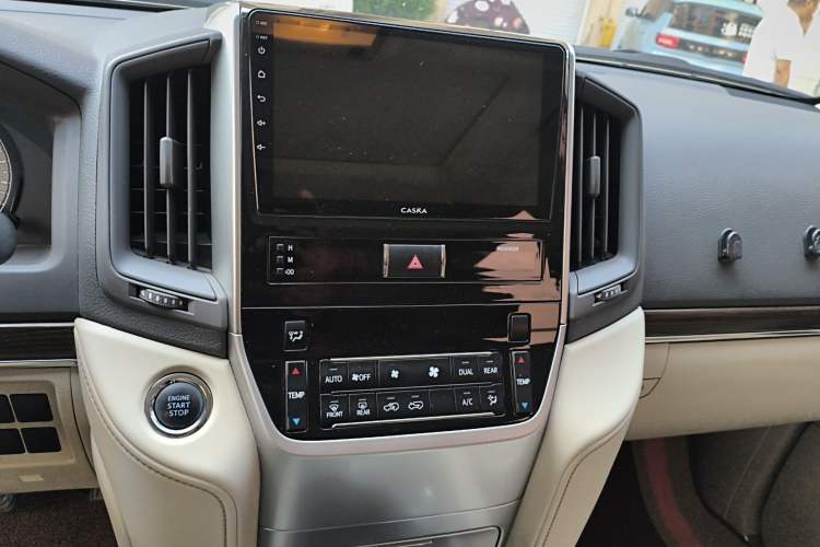 Used Toyota Land Cruiser 