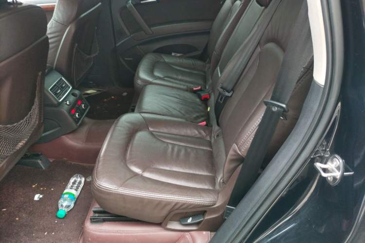 Used Audi Q7 2012 3.0 TFSI Ambition (200kW) Left Rear Seat