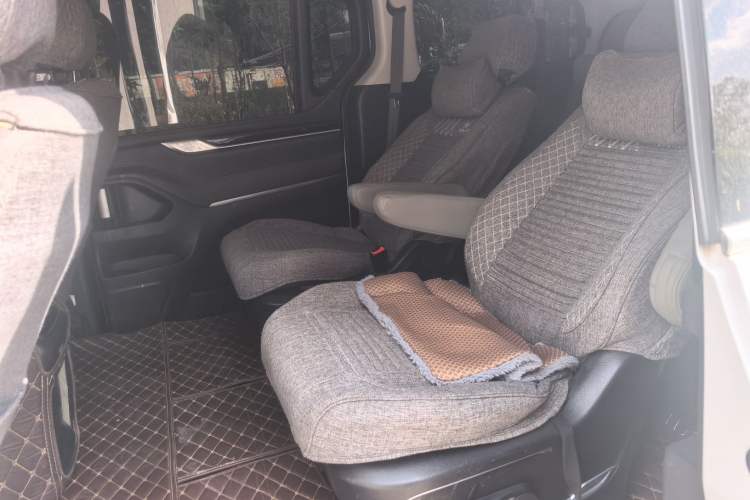 Used SAIC MAXUS G20 2020 2.0T Gasoline Automatic Luxury Edition Left Rear Seat