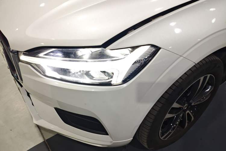 Used Volvo XC60 2019 T5 4x4 Zhiyuan Edition China VI Standard Left Front Headlight