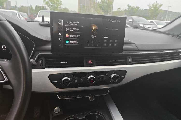 Used Audi A4L 2024 40 TFSI Fashion Dynamic Model
