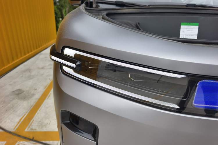 Used CHANGAN NEVO E07 2025 All-Electric 4x4 90kWh Ultra High-Performance Edition Right Front Headlight