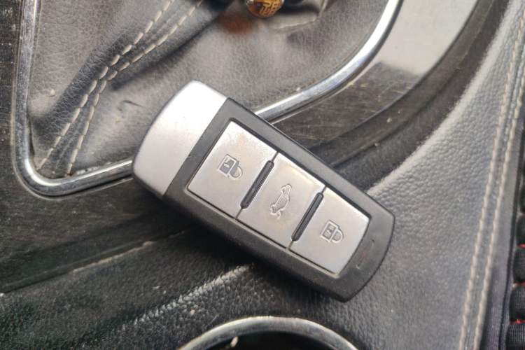 Used Zotye T600 2015 2.0T Manual Luxury Version