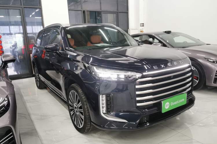 Used EXEED Lanyue C-DM 2025 180 Ultra-Long Range Ultra All-Wheel Drive 6-Seater Front Right 45 Deg