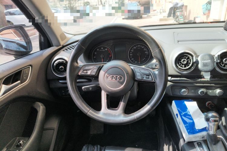 Used Audi A3 2020 Limousine 35 TFSI Fashion Edition China VI Emission Standard
