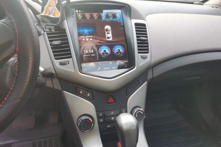 Used Chevrolet Cruze 2013 1.8L SE AT