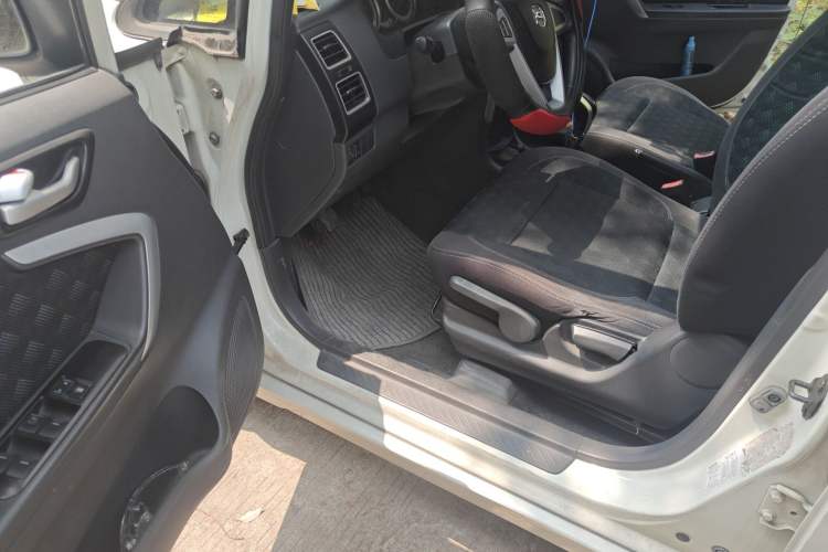 Used Suzuki Liana A6 2014 Hatchback 1.4L Manual Enjoyment Model