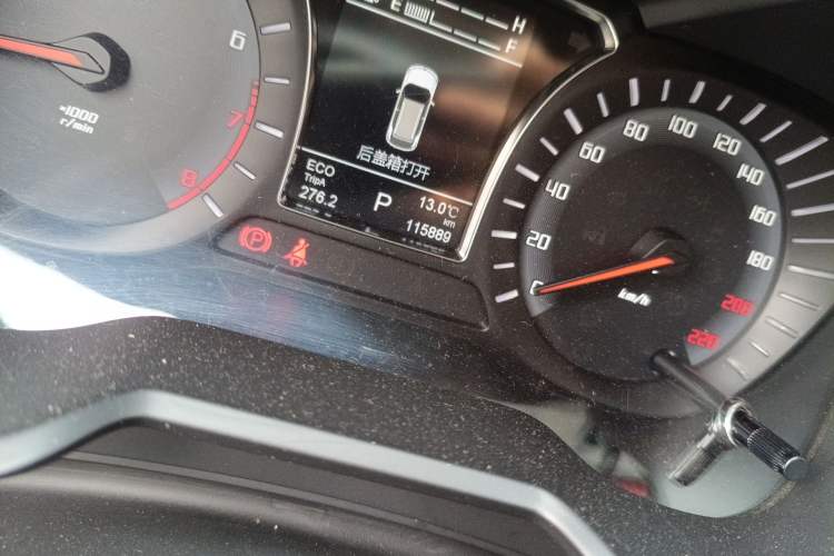 Used GAC Trumpchi GS4 2017 235T Automatic Two-Wheel Drive Prestige Edition Odometer Close Up