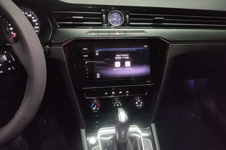 Used Volkswagen Magotan 2019 330TSI DSG Leading Edition China V Standard