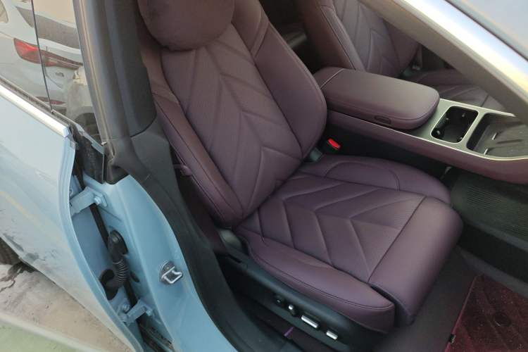 Used Nio ET5 2025 75 kWh