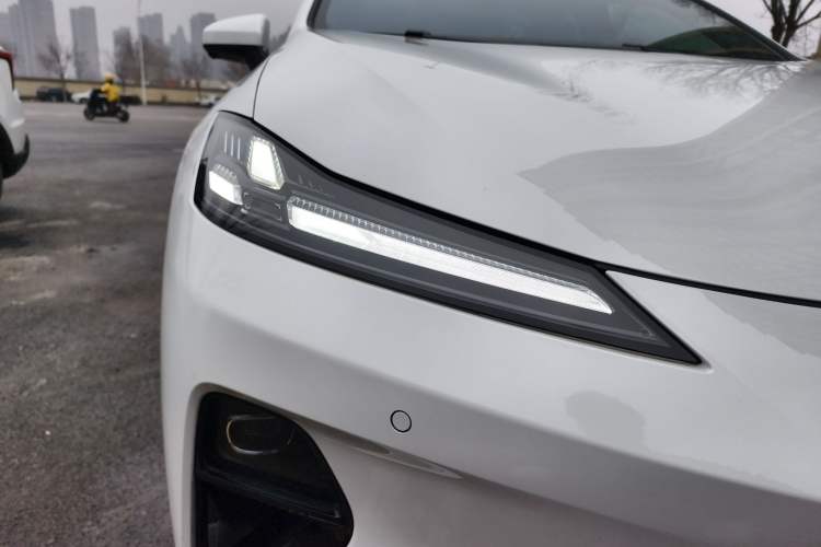 Used Deepal L07 2024 530 Max Qiankun Intelligent Driving ADS SE Pure Electric Version
