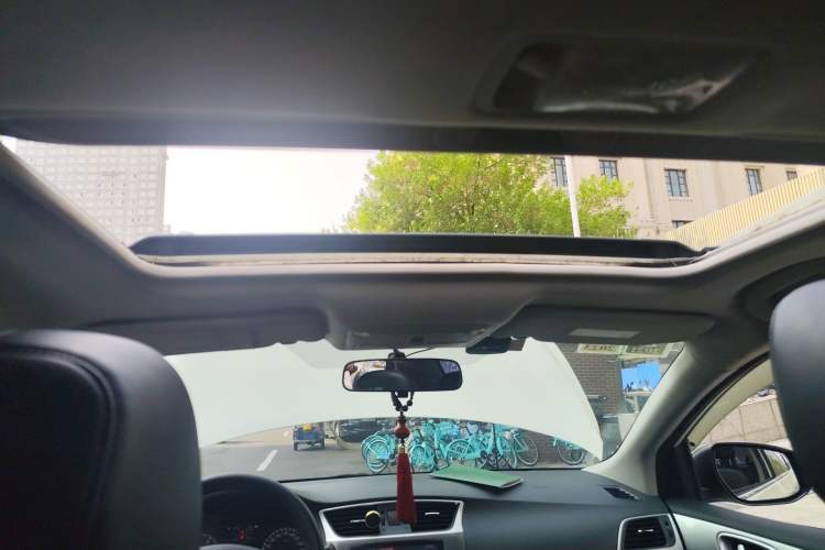 Used Nissan Sylphy 2014 1.6XV CVT Deluxe Edition