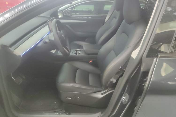 Used Tesla Model Y 2024 Rear-Wheel-Drive Version