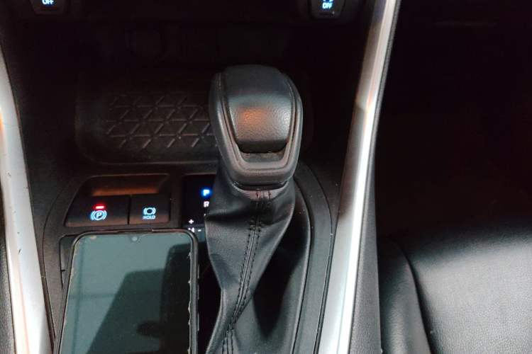 Used Toyota RAV4 2022 2.0L CVT Two-Wheel Drive Urban Edition Gear Lever