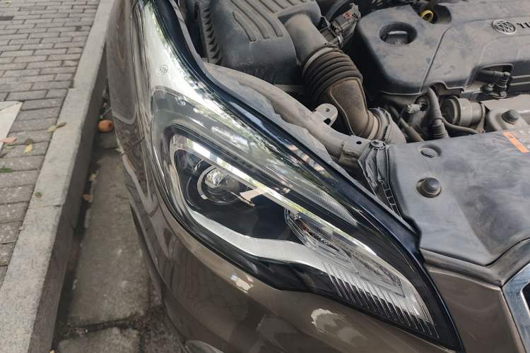 Used Buick Envision 2016 20T Two-Wheel-Drive Elite Model
