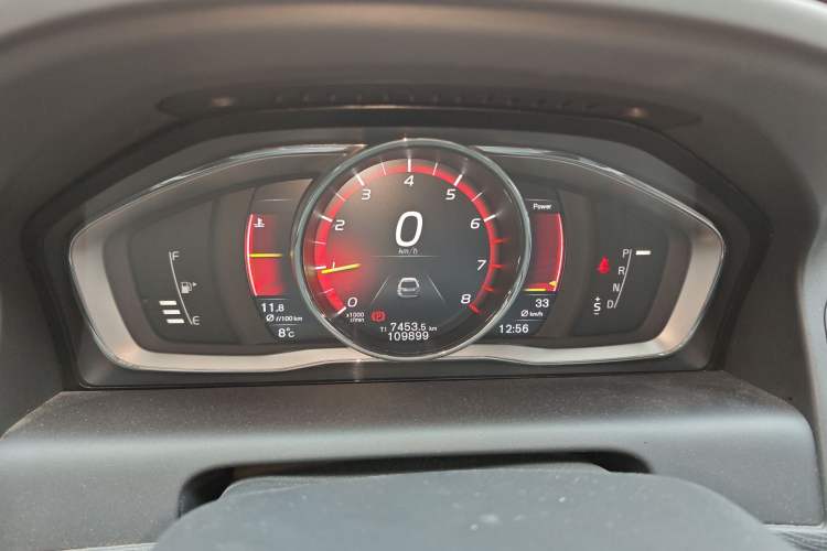 Used Volvo XC60 2017 T5 AWD Smart Upgrade Edition
