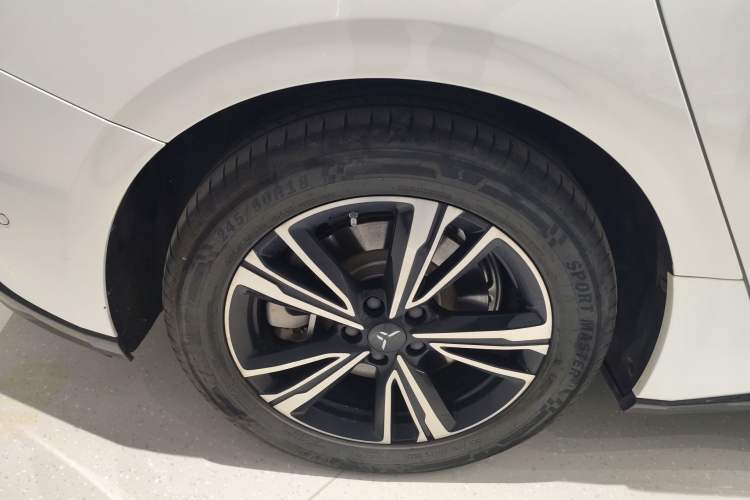 Used Hongqi EH7 2024 690 Pro
