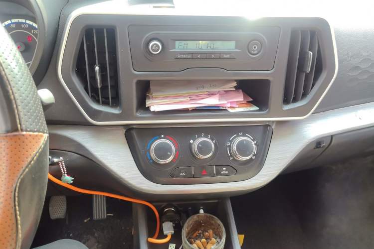 Used CHANGAN KAICHENG Ruixing M60 2023 1.5L GDI Comfort Van 2-Seater
