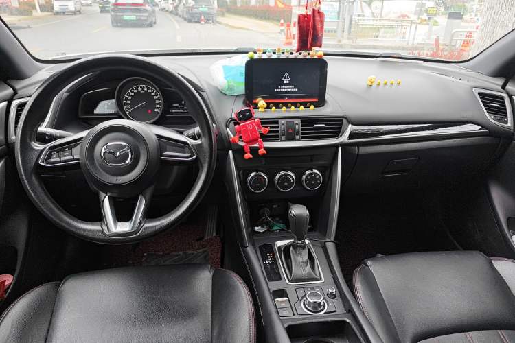 Used Mazda CX-4 2018 2.0L Automatic Two-Wheel Drive Blue Sky Dynamic Version China V Standard