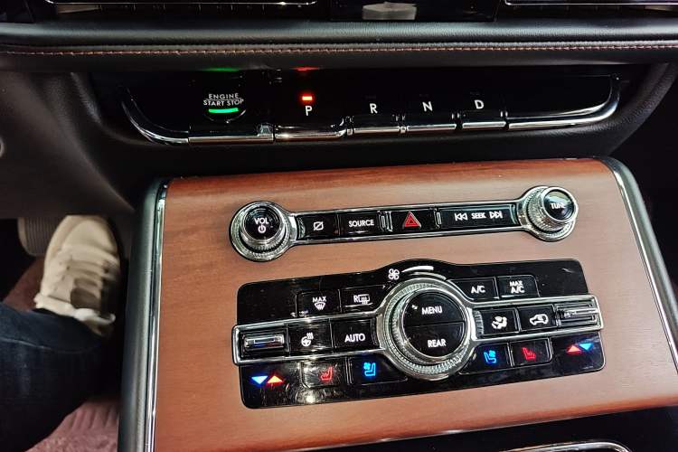 Used Lincoln Aviator 2020 3.0T V6 Four-Wheel Drive Premium Edition
