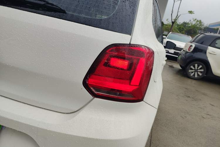 Used Volkswagen Polo 2016 1.4L Manual Fashion Model Right Rear Taillight