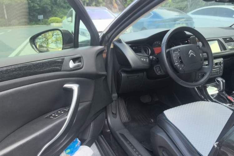 Used Citroen C5 2013 2.0L Automatic Luxury Model Driver Seat