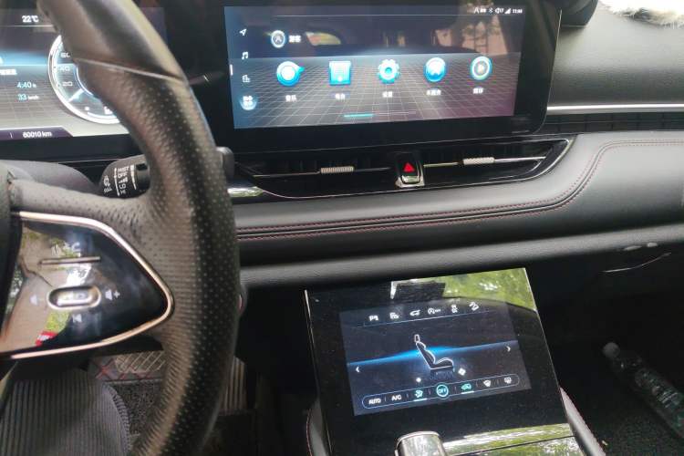 Used Bestune T99 2020 20TD Automatic Sport Premium Edition Audio And AC Panel