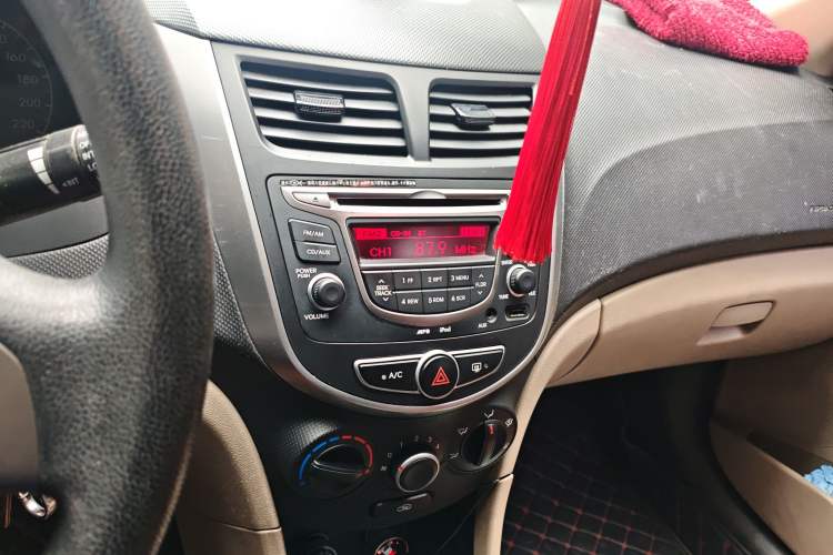 Used Hyundai Verna (older generation) 2014 1.4L Manual Fashion GS Model