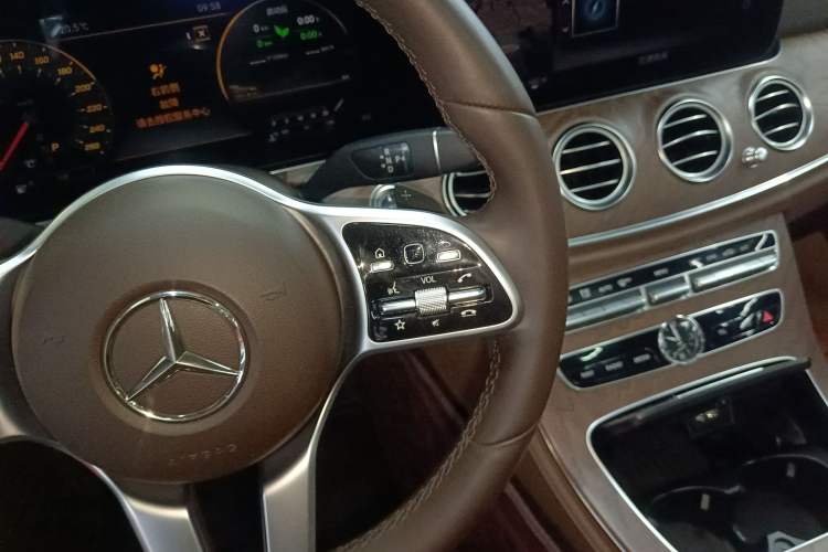 Used Mercedes-Benz E-Class 2019 E 260 L Gear Lever