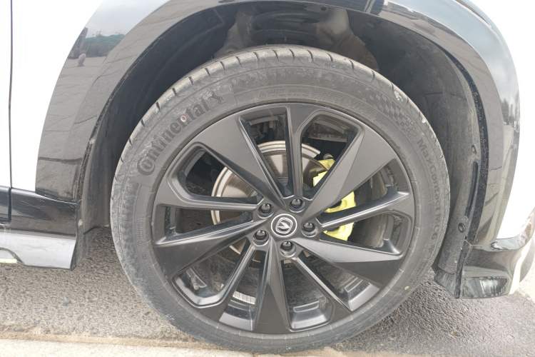 Used CHANGAN UNI-T 2022 1.5T Sport Edition Flagship Version Right Front Wheel Hub