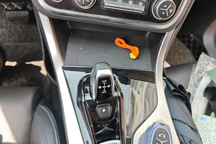 Used Lynk & Co 01 2019 2.0T Two-Wheel Drive Zhaopu Version China VI Standard
