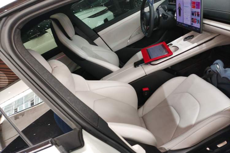 Used Xiaomi Auto SU7 2024 Rear-Drive Long-Range Intelligent Driving Version