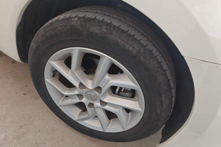 Used Nissan Tiida 2023 1.6L CVT Cool Dynamic Edition Right Front Wheel Hub