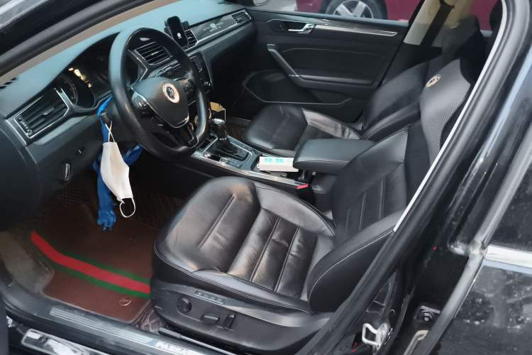 Used Volkswagen Passat 2017 330TSI DSG Prestige Edition Left Front Seat