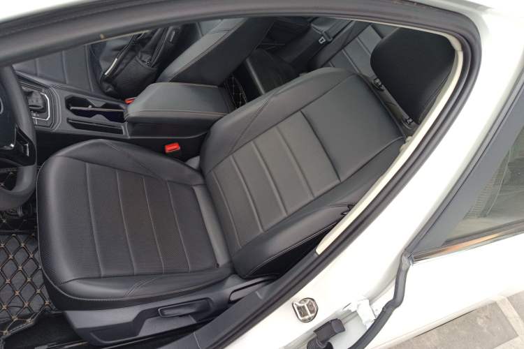 Used Volkswagen Lavida 2021 1.5L Automatic Comfort Edition
