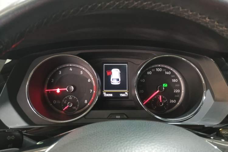 Used Volkswagen Tiguan L 2017 330TSI Automatic Two-Wheel Drive Luxury Edition