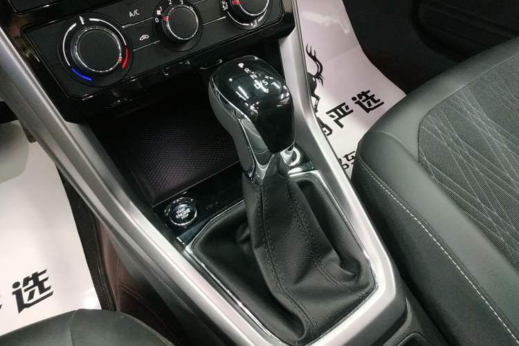 Used Volkswagen T-Cross 2020 280TSI DSG Comfort Edition Gear Lever