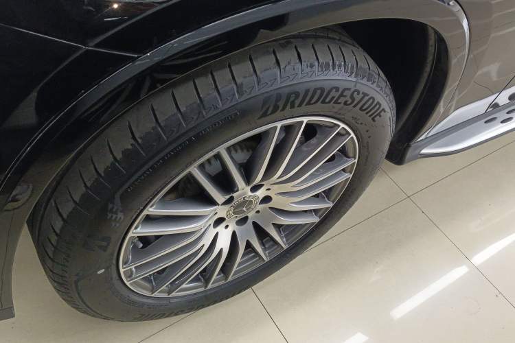 Used Mercedes-Benz GLC 2024 Refreshed GLC 300 L 4MATIC Dynamic Version 5 Seats
