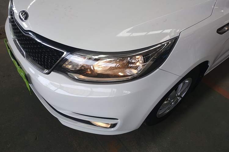 Used Kia K2 2015 Sedan 1.4L MT GLS
