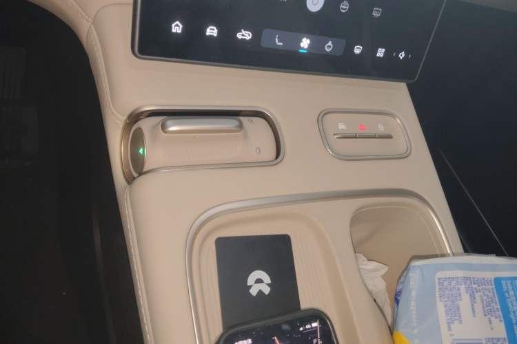 Used Nio ES6 2024 75 kWh Gear Lever