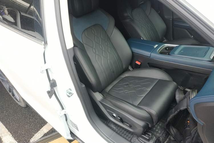 Used VOYAH FREE 2024 Ultra-Long Range Intelligent Driving Version
