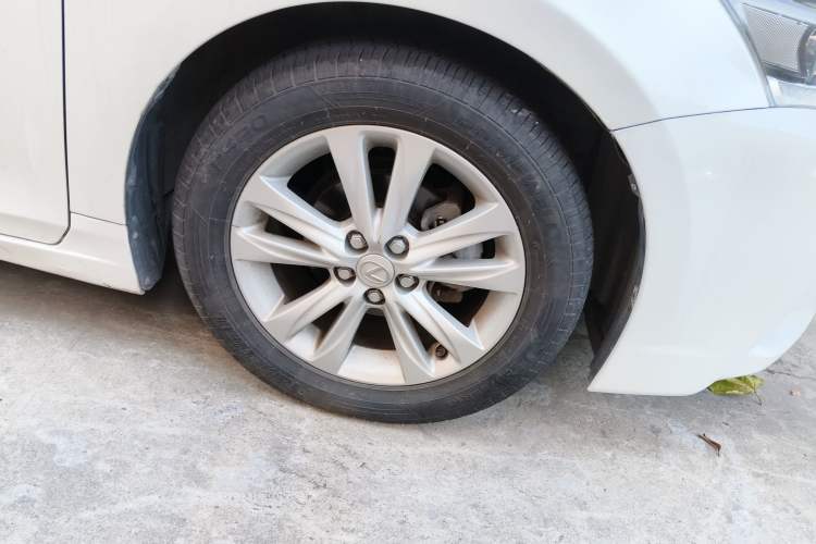 Used Lexus CT 2014 CT200h F-SPORT Monochrome Right Front Wheel Hub