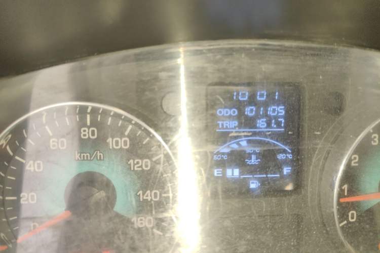 Used Jinbei New Hiace X30L 2018 1.5L Box Truck Wealth Edition DLCG14 Odometer Close Up