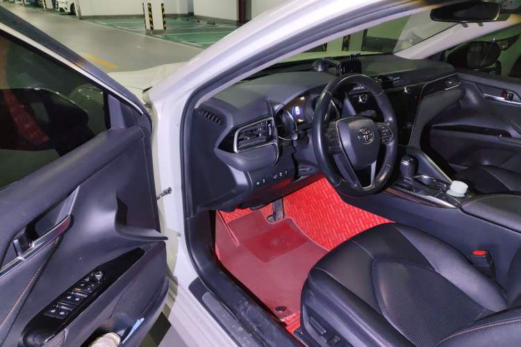 Used Toyota Camry 2019 2.5G Luxury Edition China VI Standard
