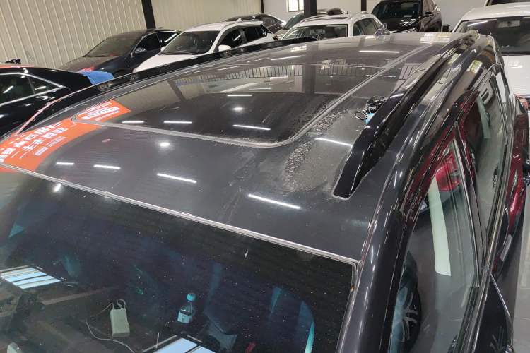 Used Chevrolet Orlando 2020 Light Hybrid Redline 530T Automatic Enjoyment Edition (5+2 Models)