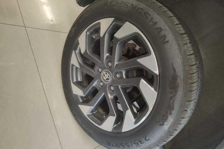 Used Toyota RAV4 2018 2.5L Automatic 4x4 Elite i Edition
