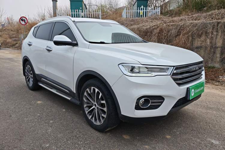 Used Haval H6 2017 Blue Label 1.5T Automatic Two-Wheel Drive ZhiShang Model Front Right 45 Deg
