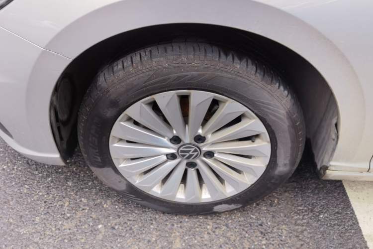 Used Volkswagen Lavida 2021 280TSI DSG Comfort Edition Left Front Wheel Hub