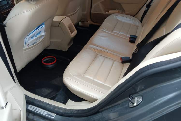 Used Volkswagen Lavida 2013 Restyled Classic 1.6L Manual Comfort Edition
